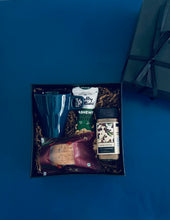 Load image into Gallery viewer, Cafe